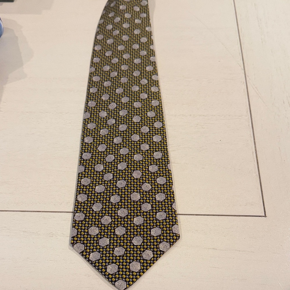 ROBERT TALBOTT Polka Dot Silk Tie
